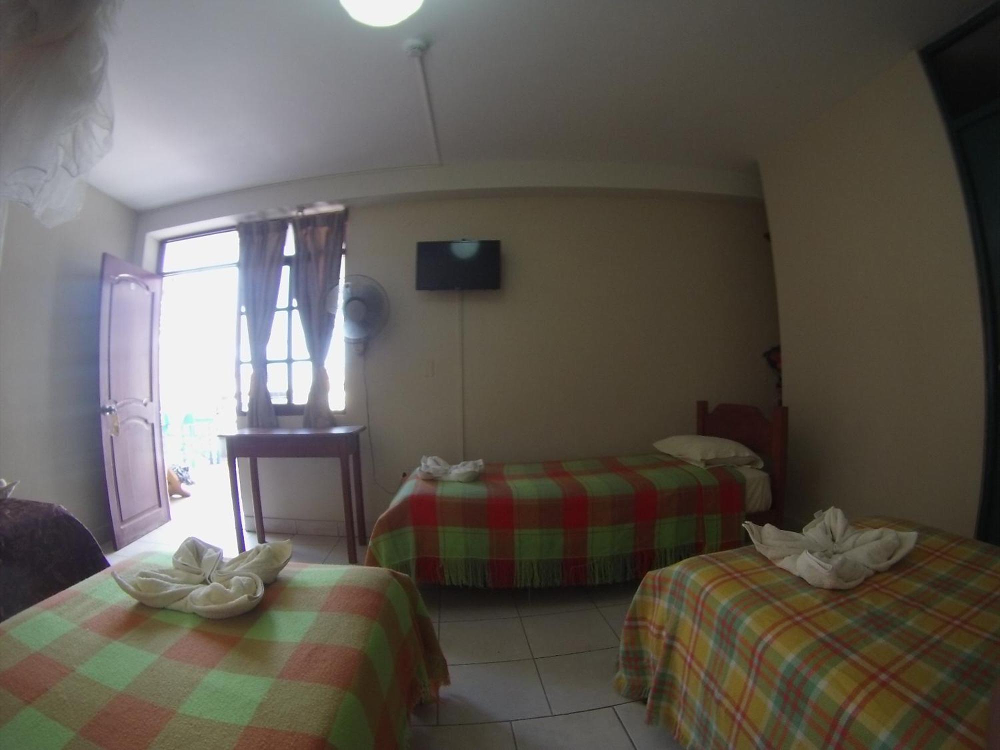 Hostal Naylamp Хуанчако Екстериор снимка
