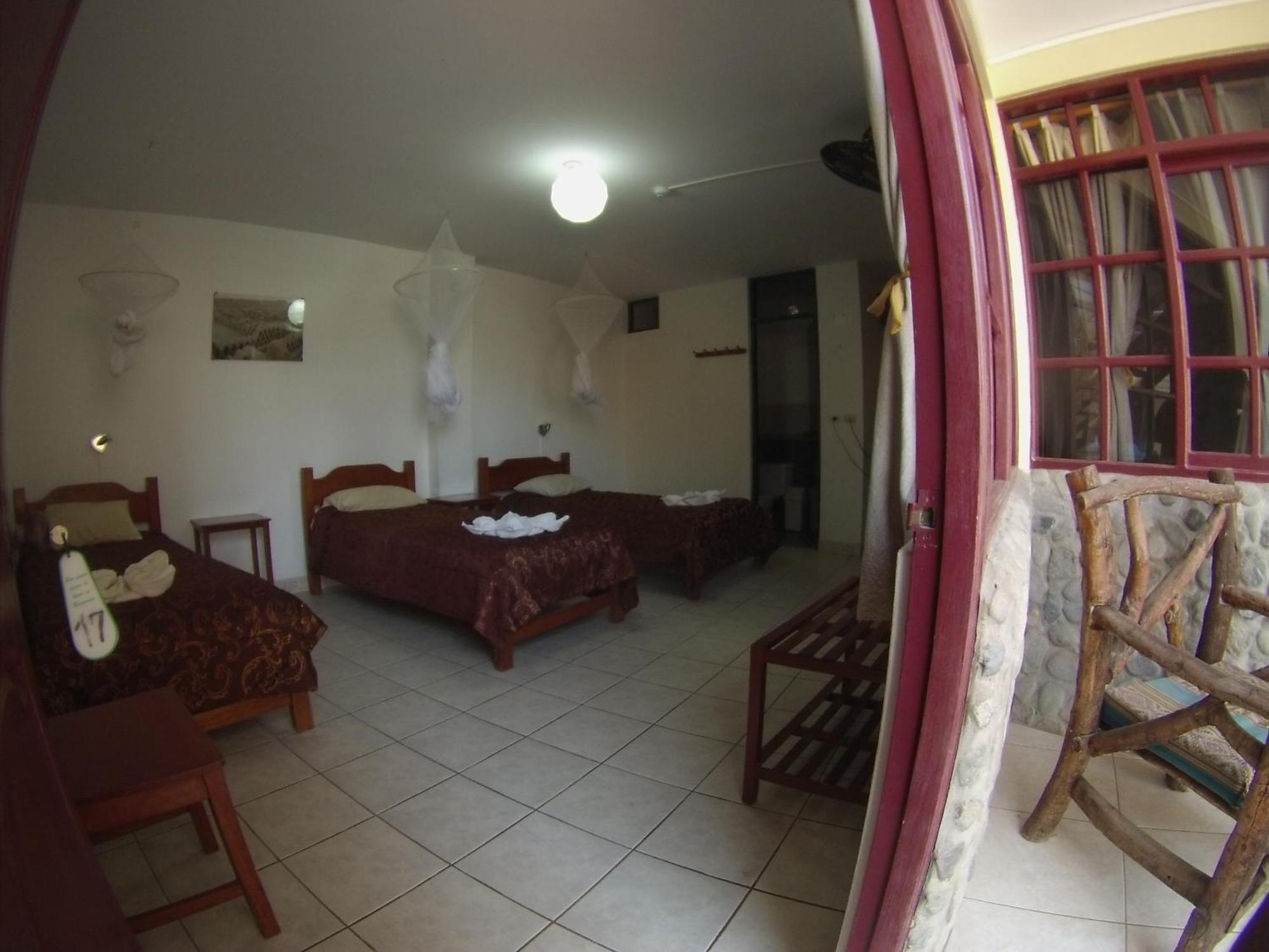 Hostal Naylamp Хуанчако Екстериор снимка