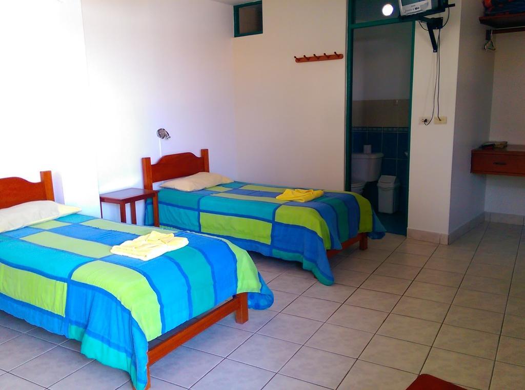 Hostal Naylamp Хуанчако Стая снимка